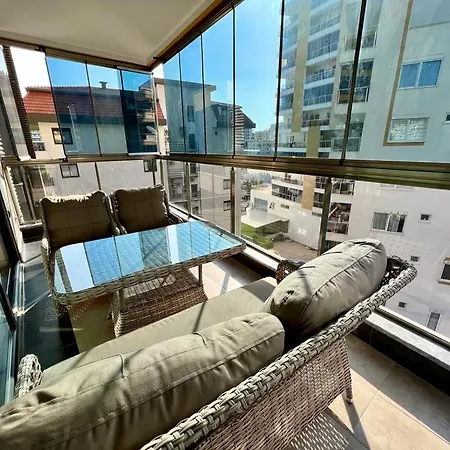 2 Bedrooms Luxury Flat Close To The In Apartamento Alanya